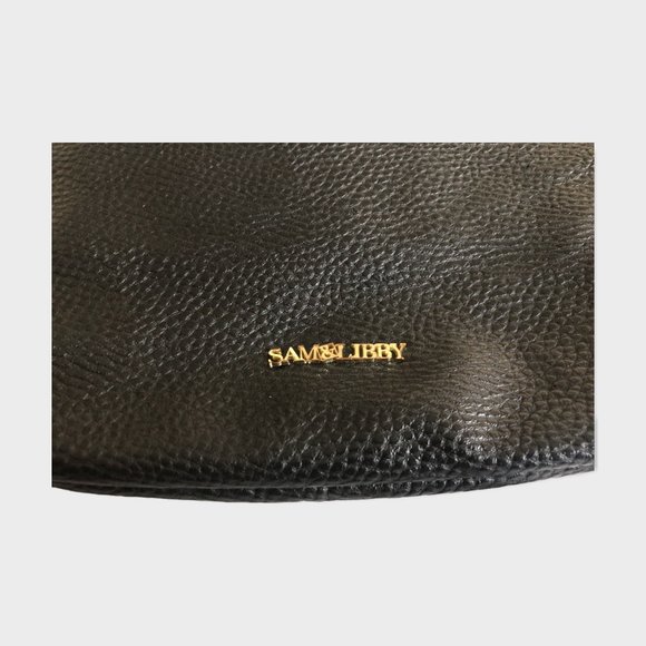 Sam & Libby Black Bow Accent Clutch pebble texture - Picture 3 of 10